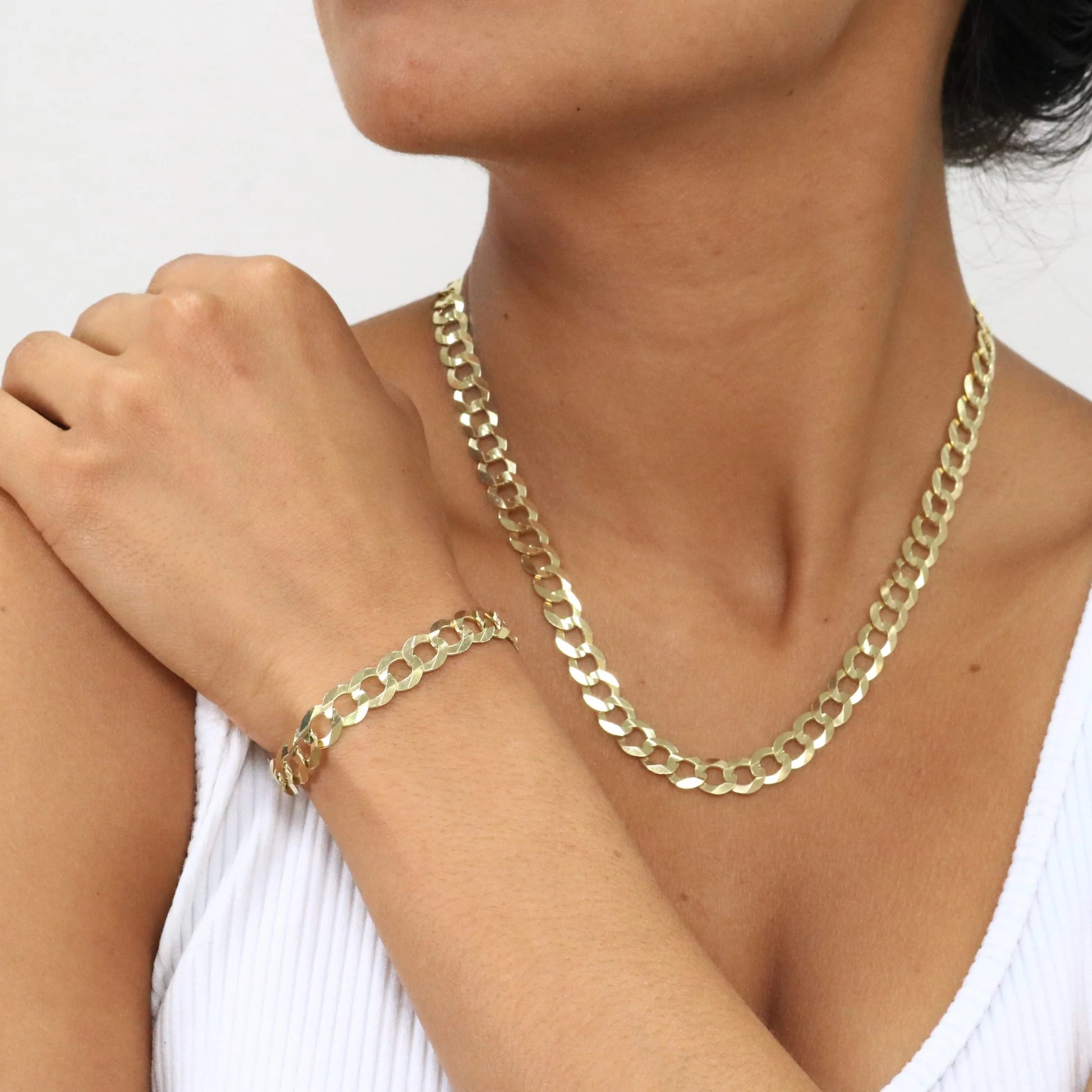 Luxurious 14K Solid Yellow Gold Cuban Curb Link Bracelet for Men - 8mm Width and Adjustable Length from 7" to 9" - Exquisite Italian Craftsmanship