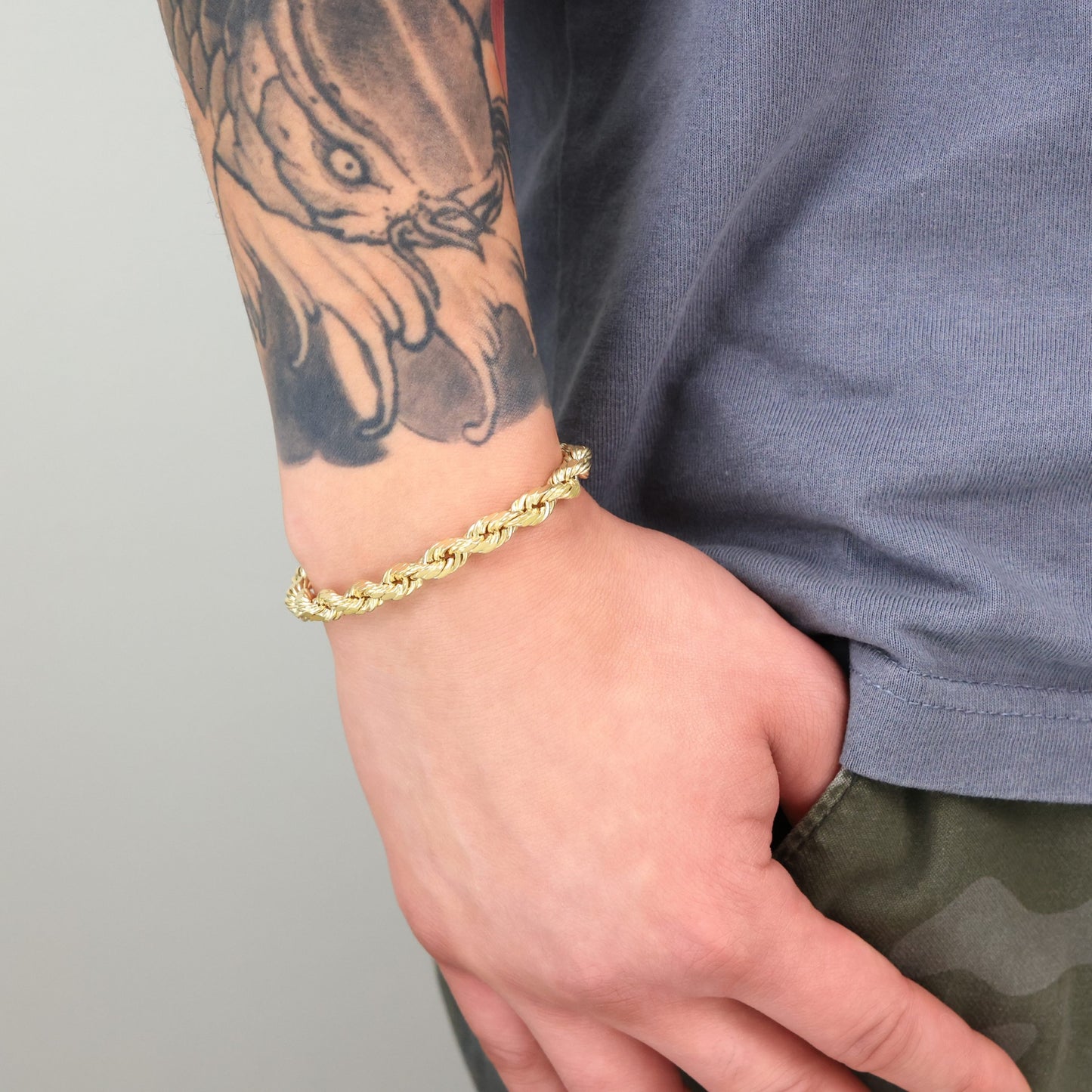 Exquisite 14K Yellow Gold 7mm Diamond Cut Rope Chain Bracelet for Men - Italian Craftsmanship (7.5"-9")
