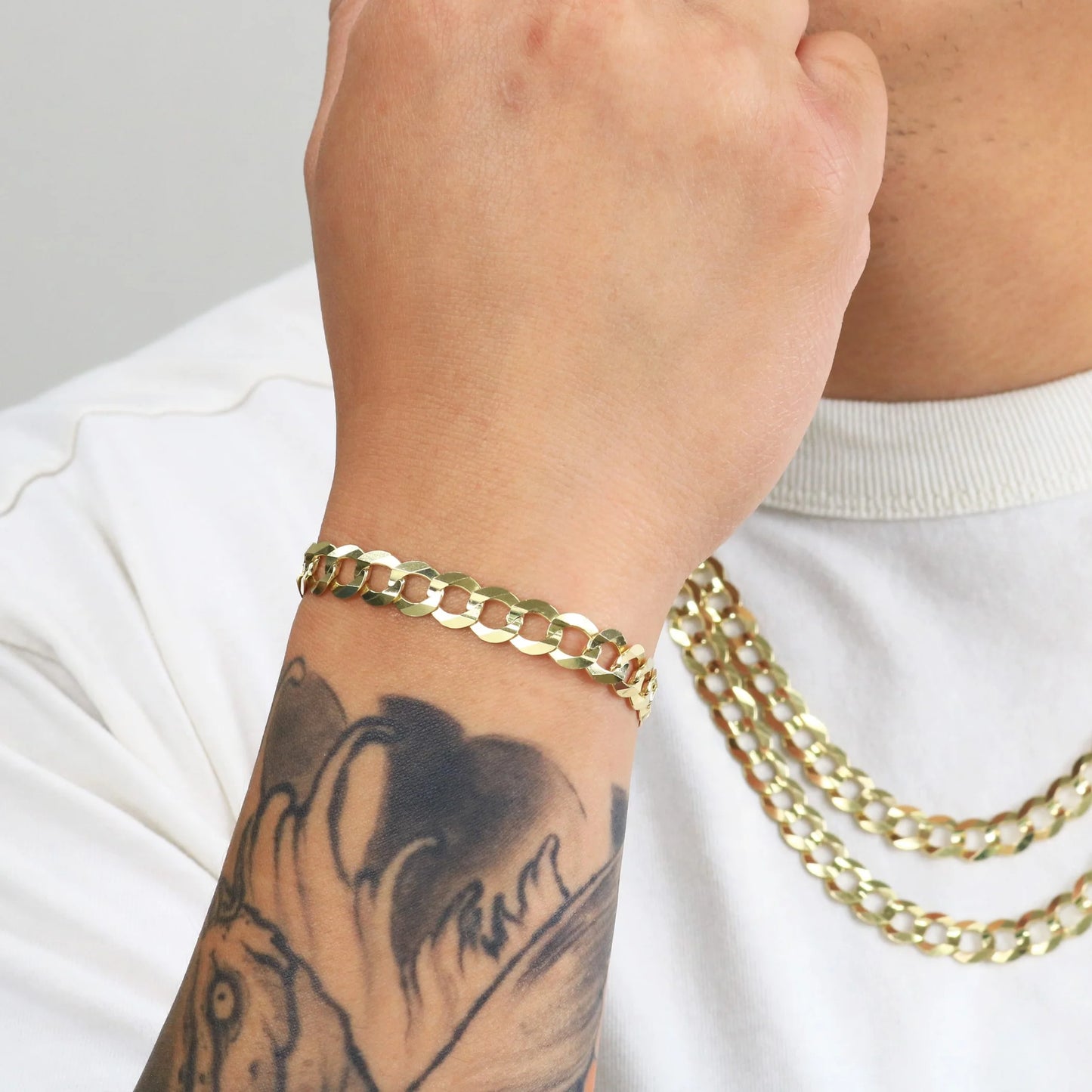 Luxurious 14K Solid Yellow Gold Cuban Curb Link Bracelet for Men - 8mm Width and Adjustable Length from 7" to 9" - Exquisite Italian Craftsmanship